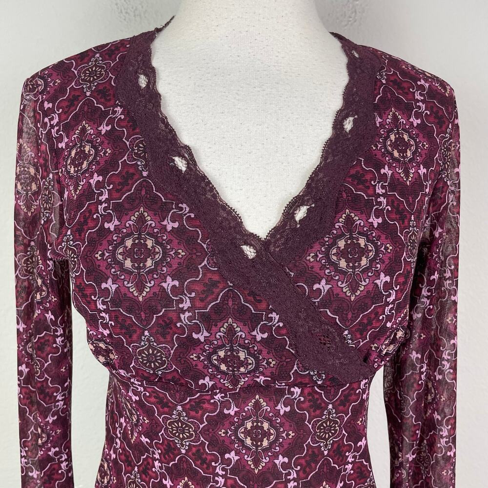 Vintage New York & Co. Maroon Geometric Floral Mesh Knit Babydoll Top Small - Picture 11 of 11